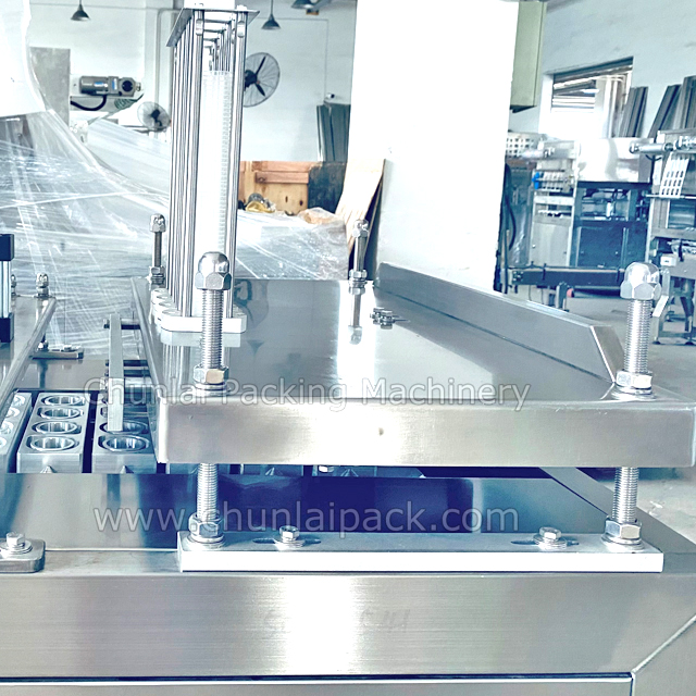 Fully Automatic Easy Operation High Yield Communion Cup Filling And Sealing Machinery